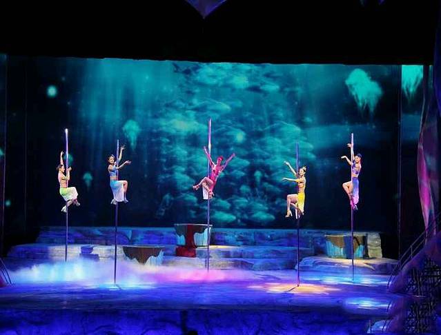 《山水间》演出