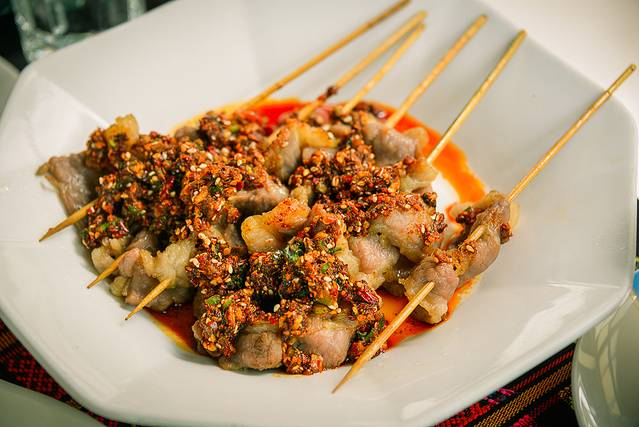 三亚亚龙湾五号度假别墅酒店·酉味海南菜小酒馆