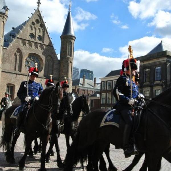 国会大厦与骑士厅