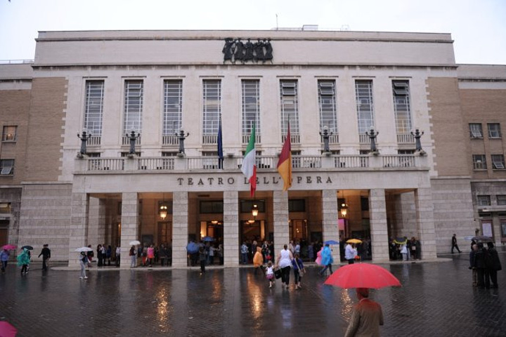 罗马歌剧院大门