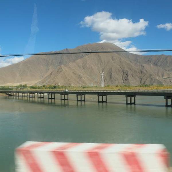 曲水大桥,一条军事战略意义非常重要的大桥.