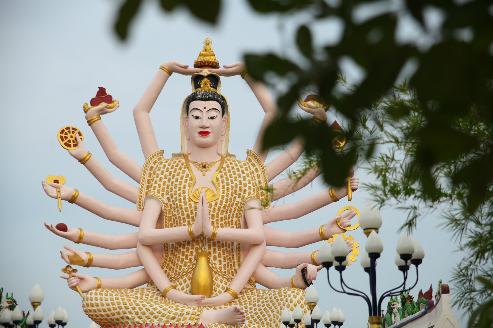 很壮观的千手观音.