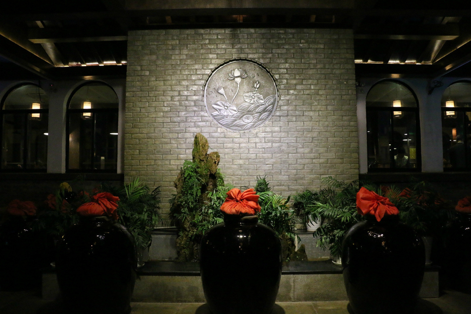 2023南京绿茶餐厅(中山陵店)美食餐厅,鸭舌的口感非常的麻辣,非常.