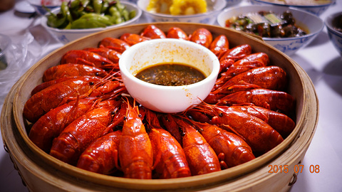文和友老长沙龙虾馆(海信广场店)