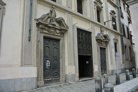 Chiesa di san Berrnardino alle Monache旅游景点攻略图