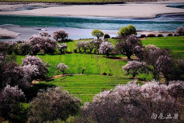 雅鲁藏布大峡谷