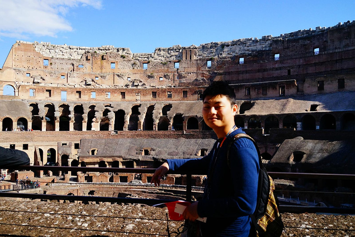 而且地铁口是拍摄斗兽场的最佳地点! 斗兽场买