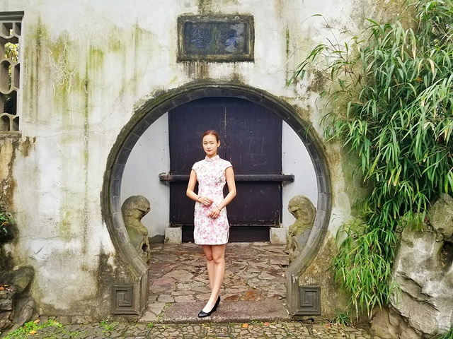 寄畅园重的锦汇漪宽仅三亩,是一个南北长,东西窄的水面,其池水的北面