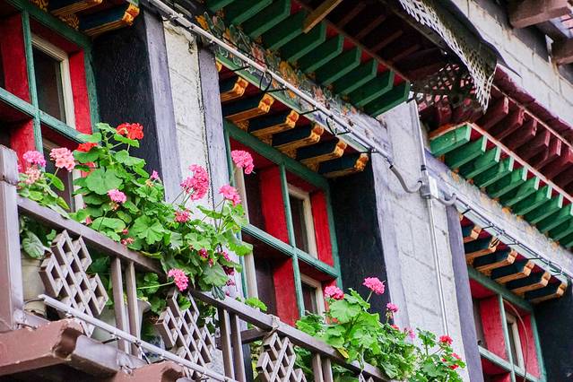 老光明岗琼甜茶馆