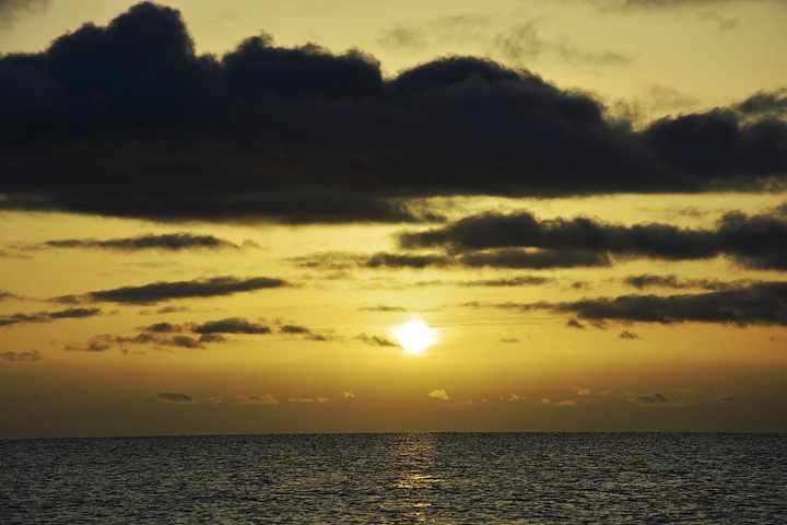 2017黑马河日出是青海湖环线必看的景点之一
