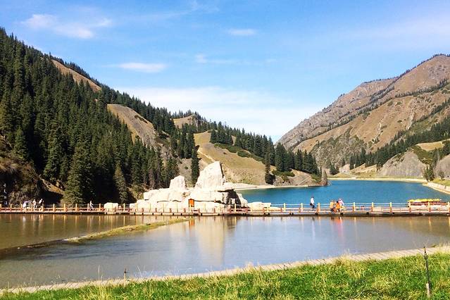 乌鲁木齐天山大峡谷