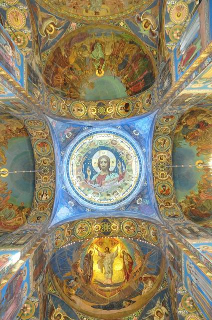 景点详情 滴血大教堂建堂内有精美的马赛克拼图和壁画,教堂不大,但是