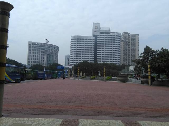 天河东站绿化广场