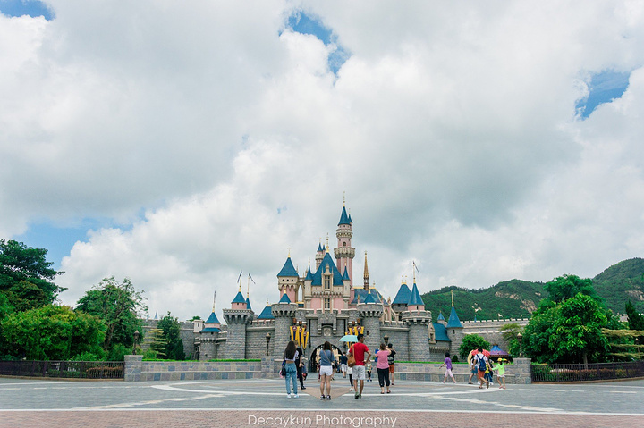 2017高德地图查的地铁无法直达。当时就觉得