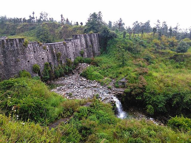 大理古城苍山桃溪生态谷