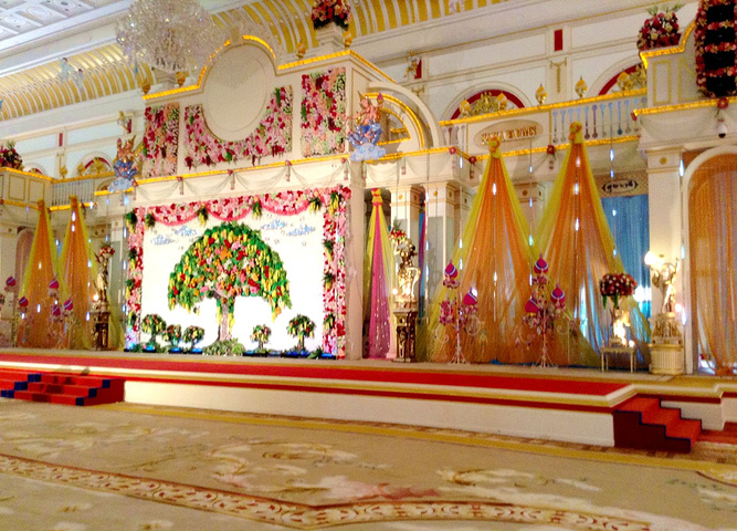 参观泰国的流星花园富贵黄金屋富贵黄金屋除了屋还有视野开阔结构精巧