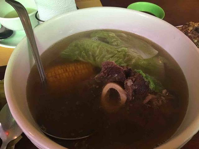 Alejandro's Crispy Pata