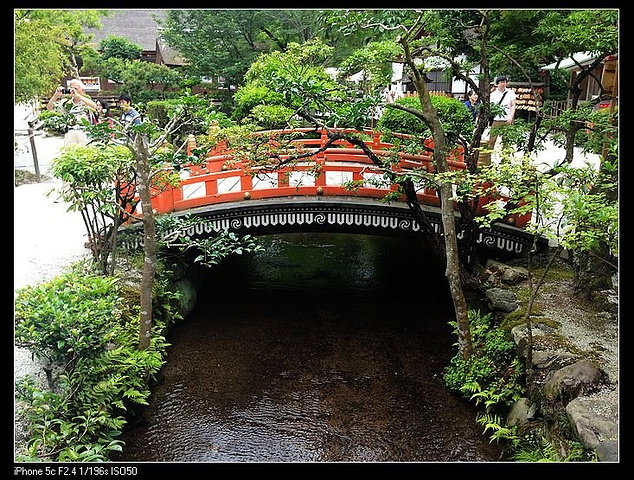 "在这里看到了很多洋人穿和服，还挺有趣的。从下鸭神社，直接4路一辆公交就坐到了上贺茂别雷神社_上贺茂神社"的评论图片