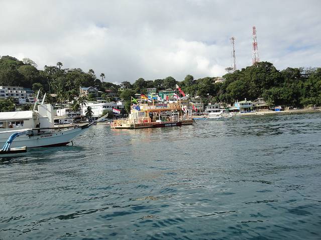 加莱拉港白沙滩