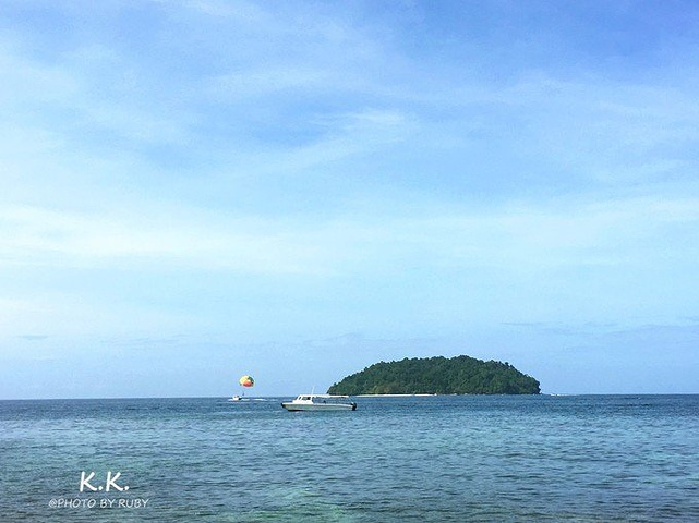 21这个画风 想到一句歌词 我不当大哥好多年 岛上很多韩国人 很休闲地一家子玩沙 美人鱼岛 评论 去哪儿攻略