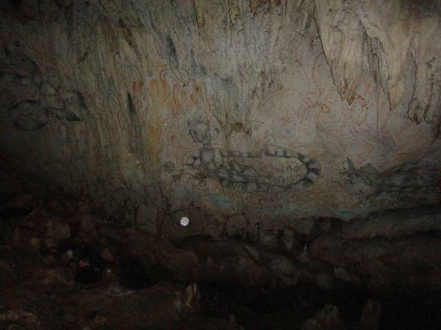 希纳达南石灰岩洞