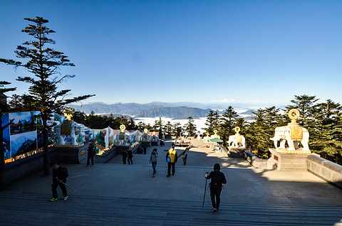 峨眉山旅游景点攻略图