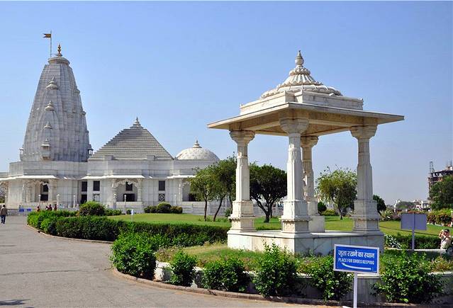 勒克什密那罗延寺