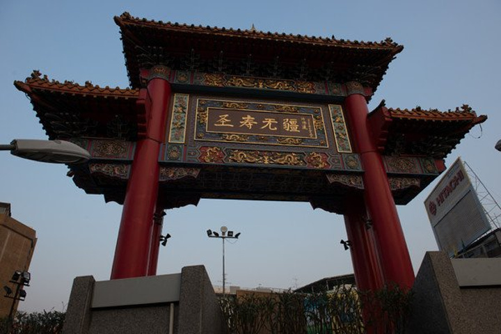 2018中国城夜晚很热闹,来曼谷的外国人喜欢到