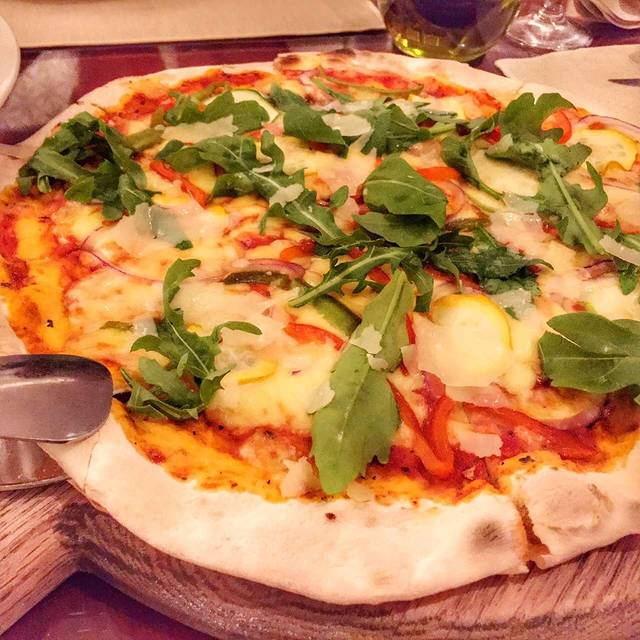 金茂三亚亚龙湾丽思卡尔顿酒店·海边西餐厅·海鲜烧烤·现场乐队·浪漫海景