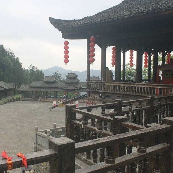 重庆武隆旅游景点_2017年武隆旅游收入(2)