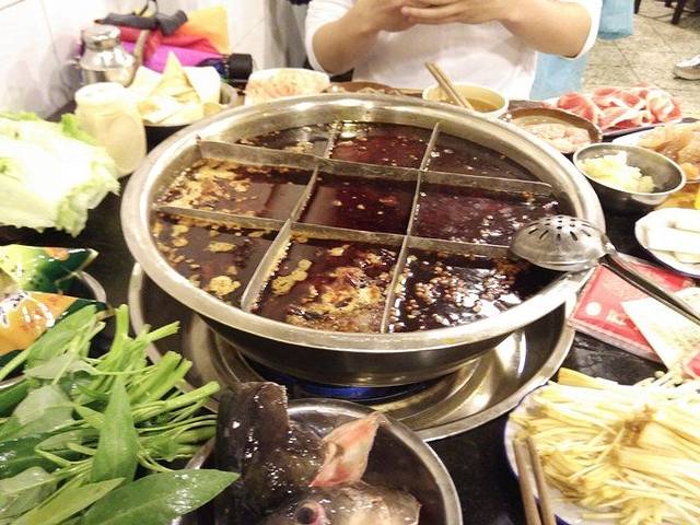 邓莽子老火锅(中兴路总店)