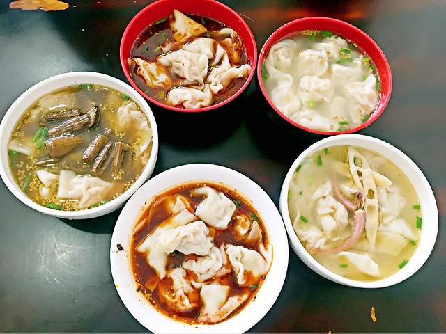 继红顺河抄手名小吃