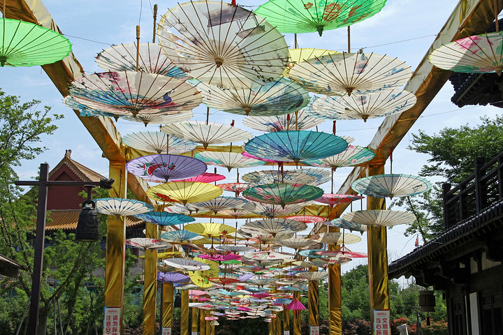 主要有古城门、项羽雕像、和以项羽为主题的4