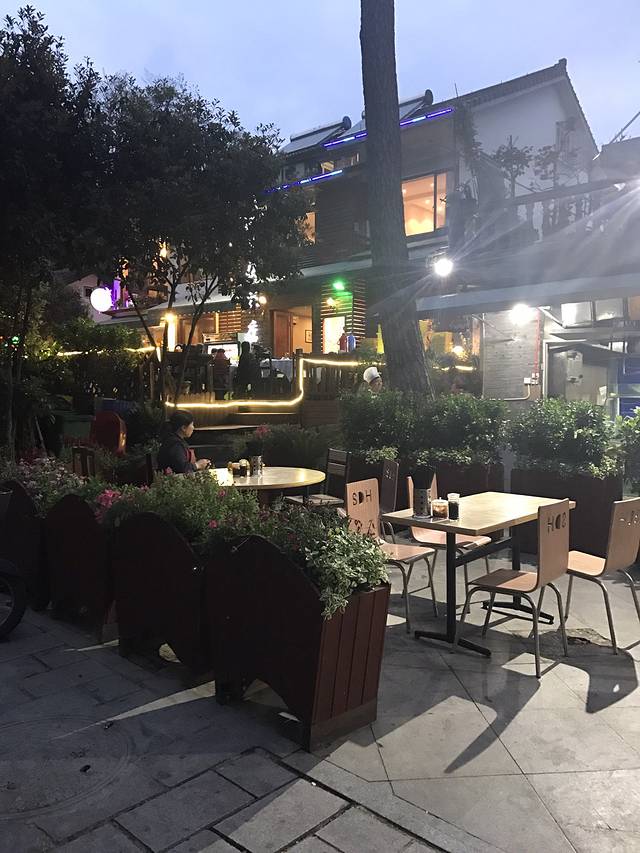 小丫头餐厅(灵隐店)