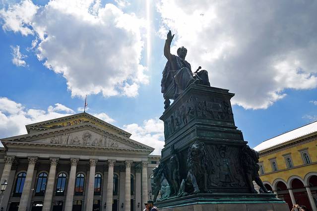 马克斯·约瑟夫广场