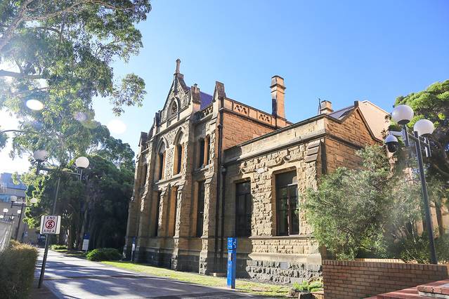 墨尔本大学