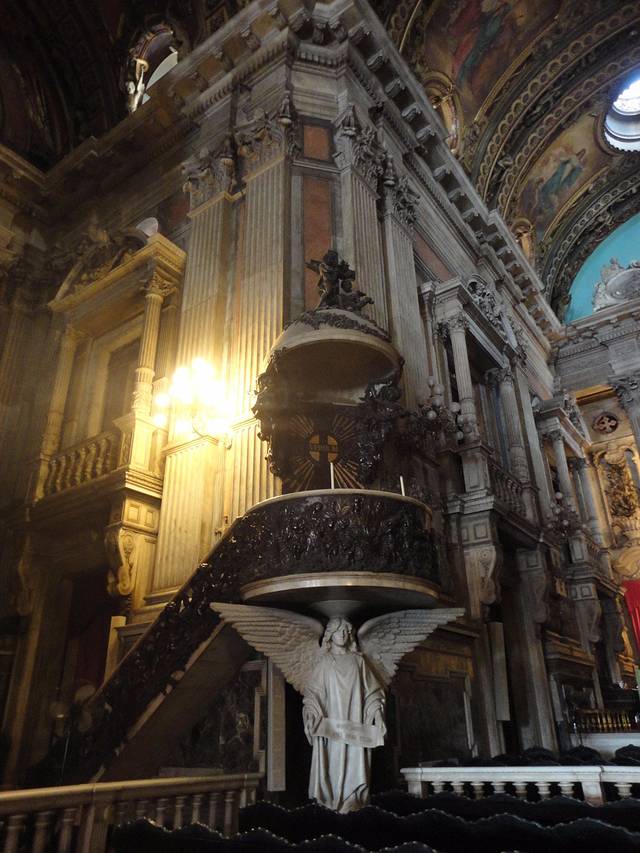 坎德拉里亚教堂