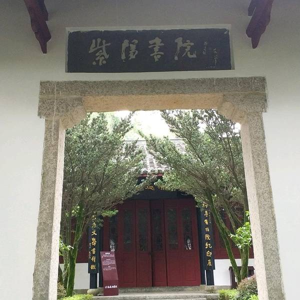 望庐山瀑布_2018年庐山门票收入(3)