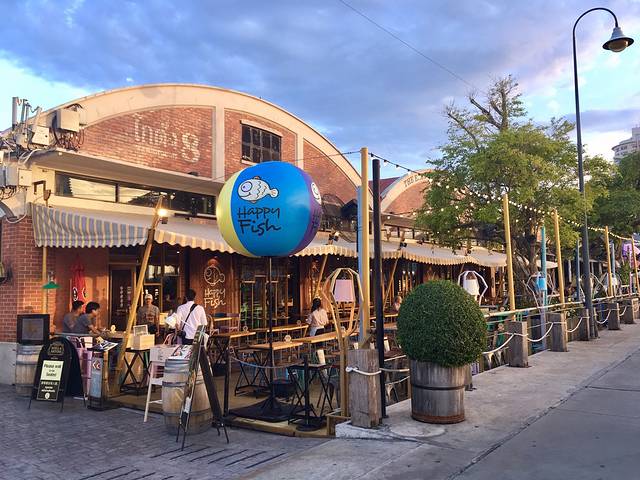 曼谷夜市摩天轮