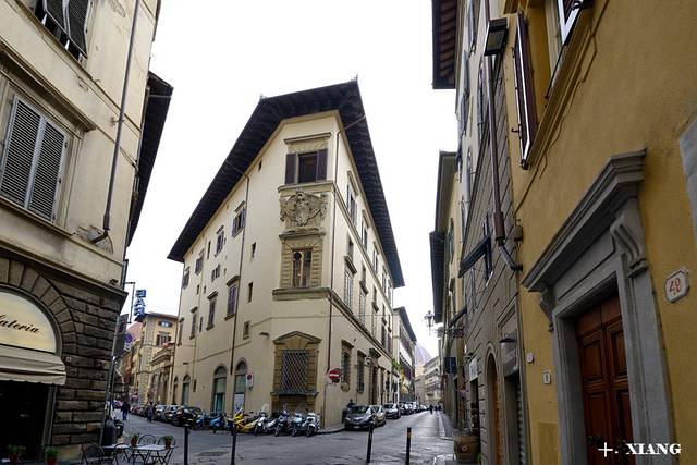 新圣母玛利亚教堂