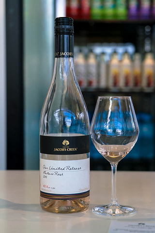 08-8521 3000开放时间:10:00am-5:00pm官网地址:jacobscreek