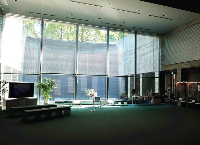 国立广岛原爆死没者追悼平和祈念馆