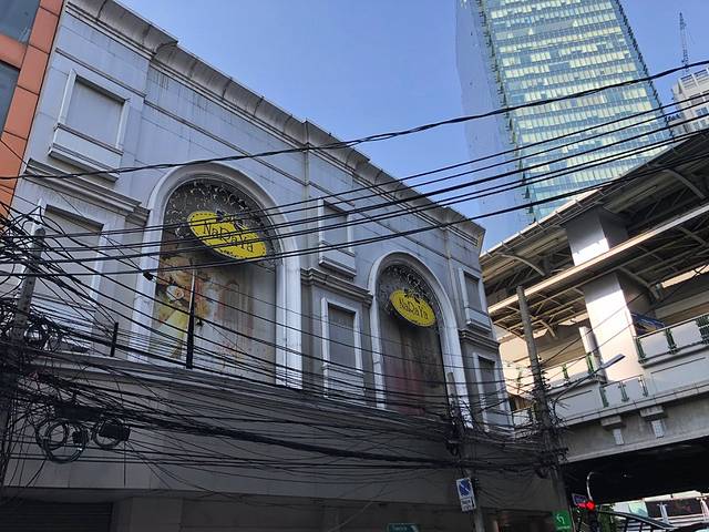 娜莱雅（尚泰世界购物中心店）