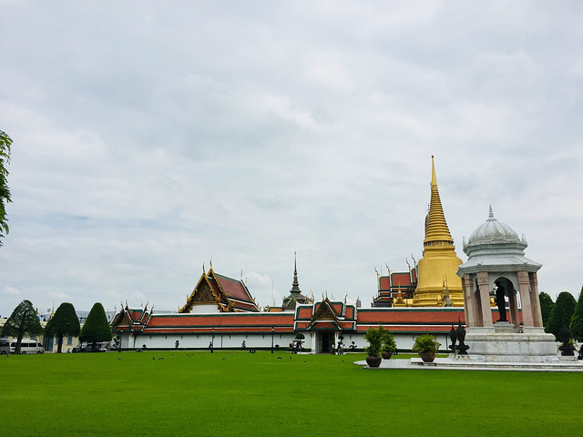 门票500泰铢,不像国内那么贵,这好歹也是皇宫