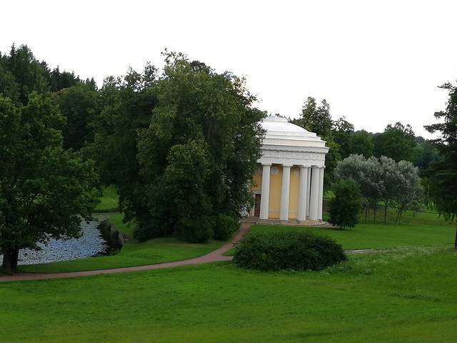 巴甫洛夫斯克公园