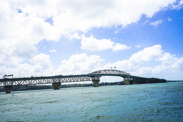 奥克兰海港大桥