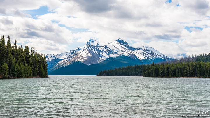 "玛琳湖（Maligne Lake）是玛琳河谷，乃至整个贾斯珀国家公园中最惊艳的冰川湖泊_玛琳湖"的评论图片