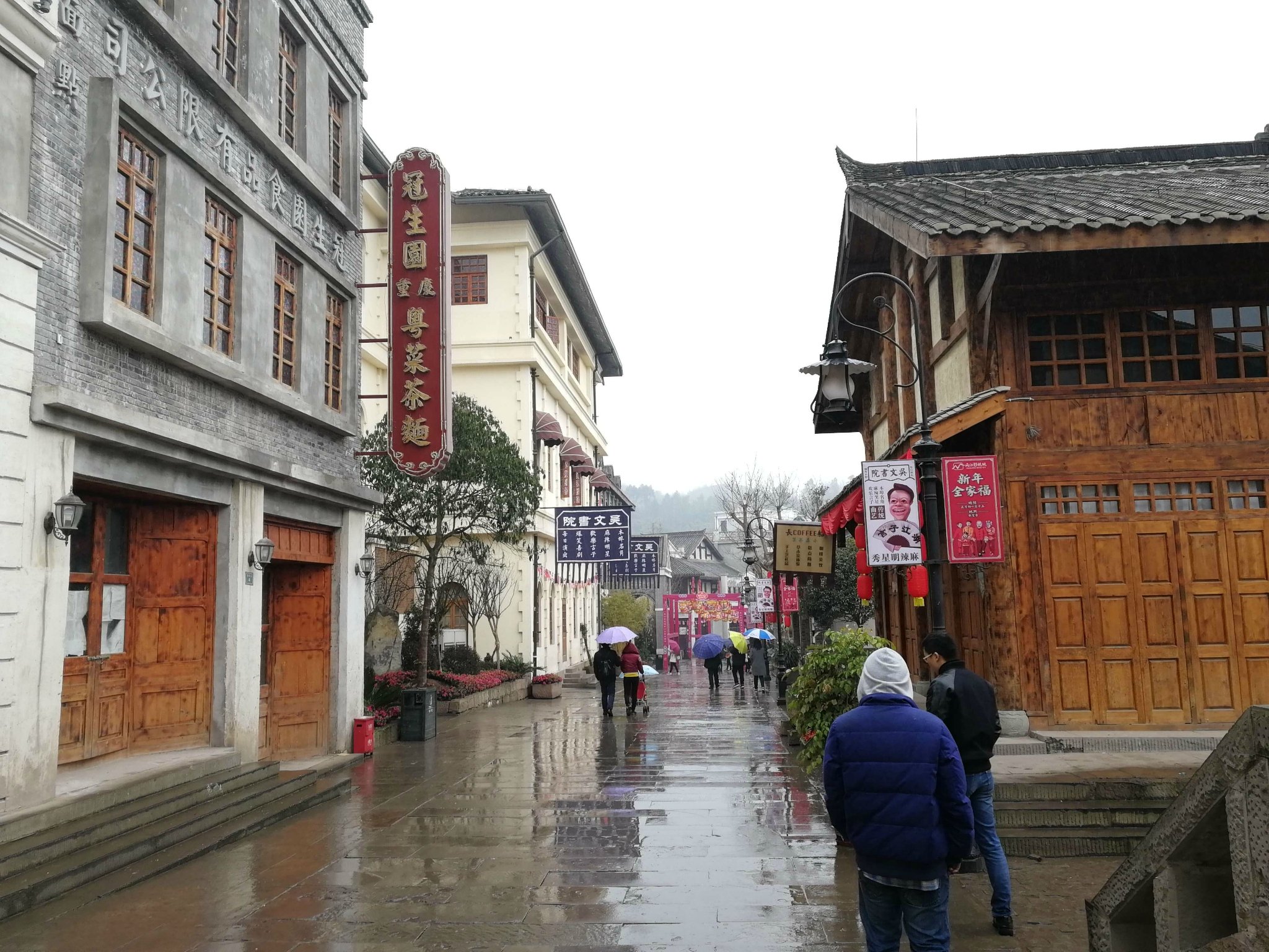 最佳游玩时间建议游玩时长美丽的民国姑娘下雨依旧有很