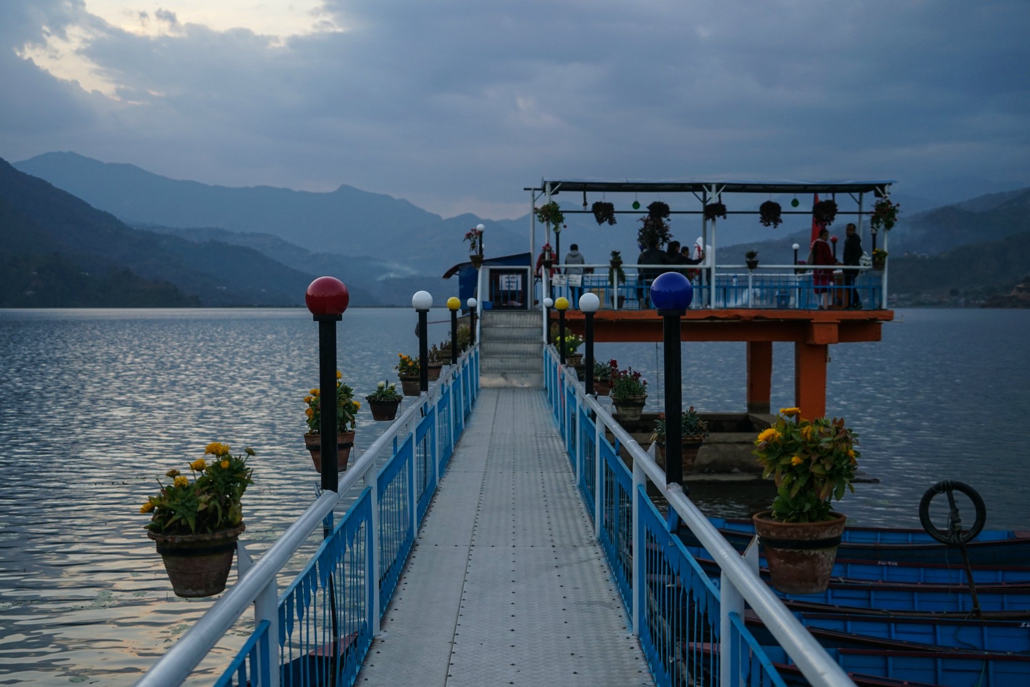 2023费瓦湖游玩攻略,湖边有一些人工建成的小码头...【去哪儿攻略】