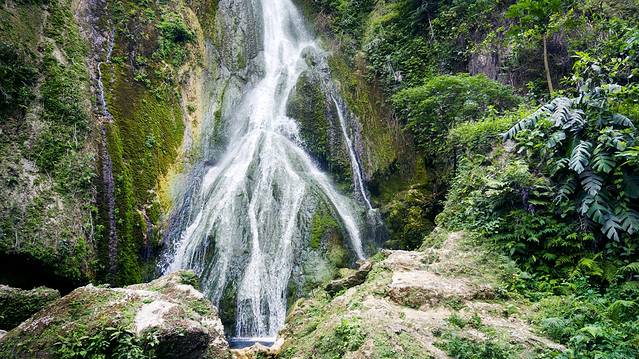 Mele Cascade瀑布公园